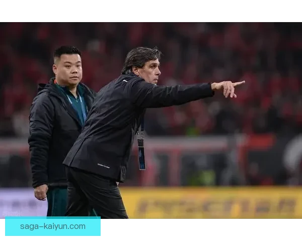 拉莫斯在场上表现稳健，技术全面性备受关注