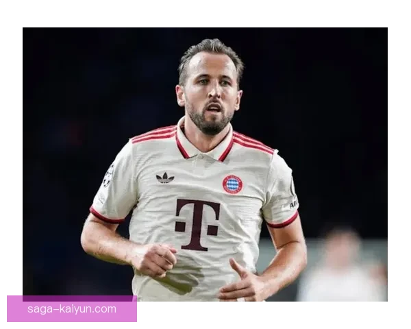 哈里·凯恩转会拜仁后表现稳健，引发关注与期待