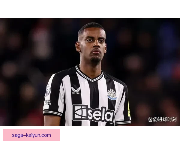 英超亚历山大·伊萨克表现稳健，持续提升球队竞争力