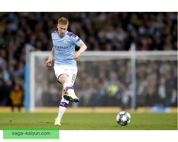 德布劳内发型变化史：从青涩到成熟的球场造型演变